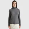 Dark gray turtleneck in wool and cashmere blend