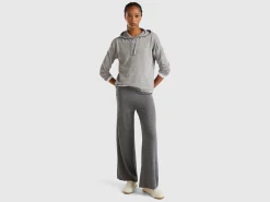 Dark gray wide leg trousers in wool and cashmere blend