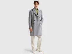Double-breasted coat in wool blend