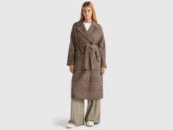 Double-breasted Prince of Wales coat