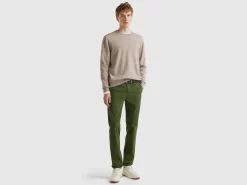 Dove gray crew neck sweater in pure Merino wool