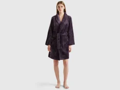Dressing gown in faux fur