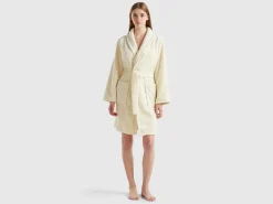 Dressing gown in faux fur