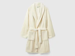 Dressing gown in faux fur