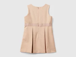 Elegant dress with bow
