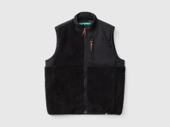 Faux fur vest in nylon