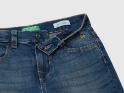 five-pocket jeans