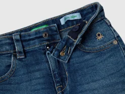 five-pocket jeans