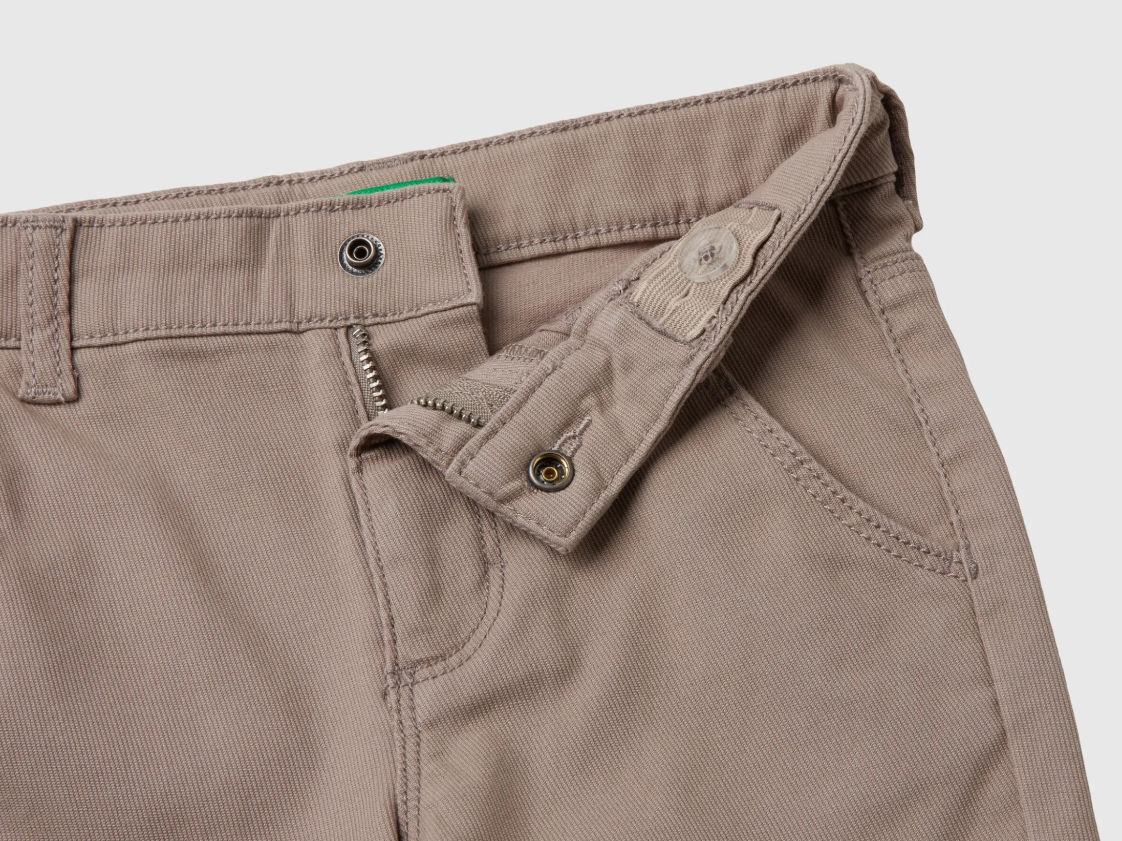 Flared cargo trousers