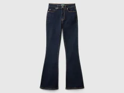 Flared jeans in recycled cotton blend