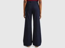 Flared jeans with zip