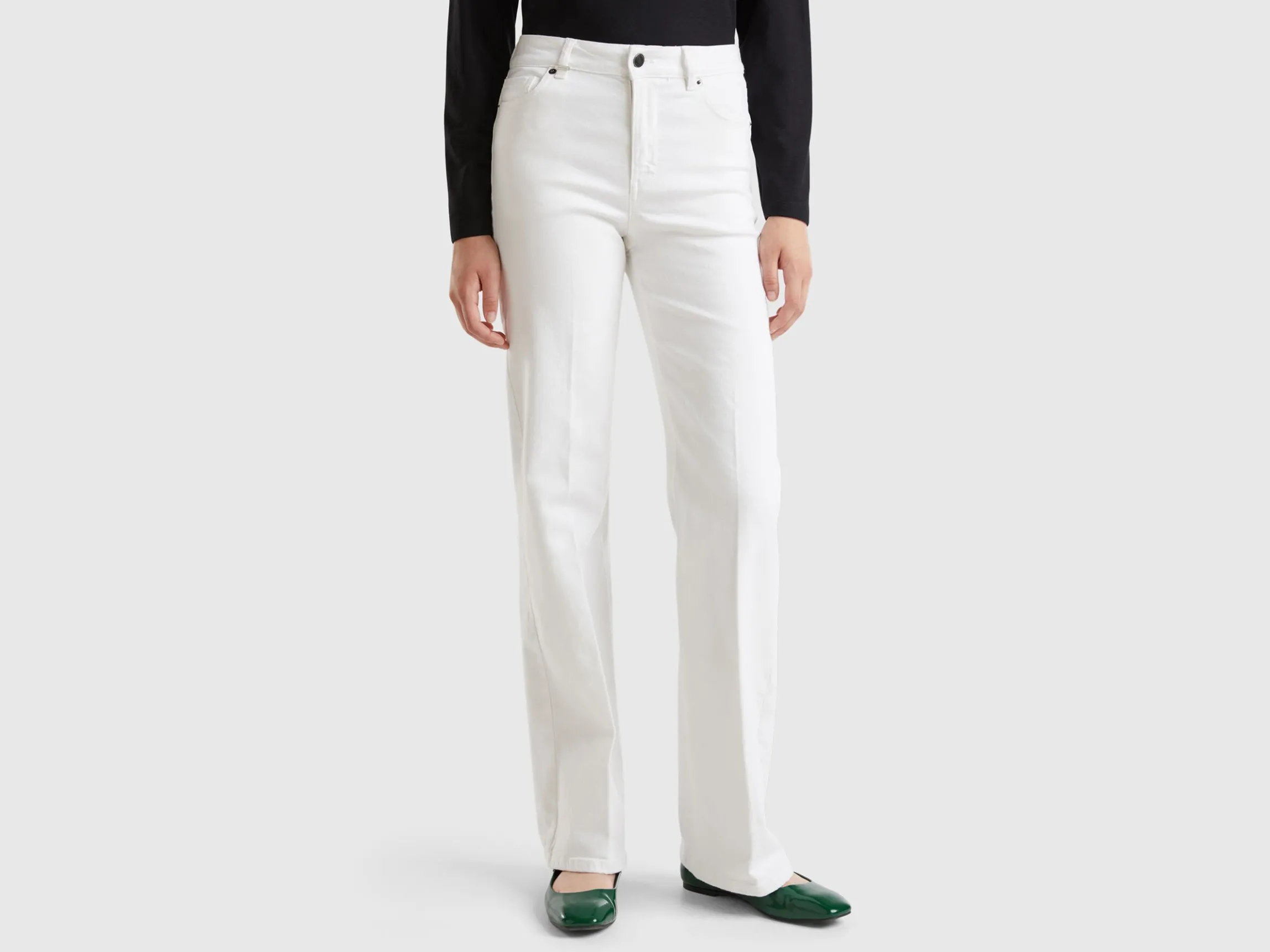 Flared stretch jeans