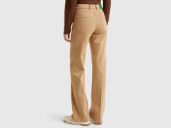 Flared stretch jeans