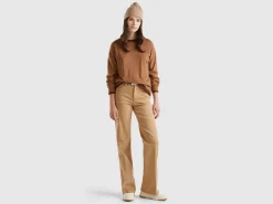 Flared stretch jeans