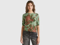 Floral sweater in recycled yarn