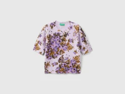Floral sweater in recycled yarn
