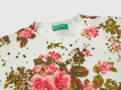 Floral sweater in recycled yarn