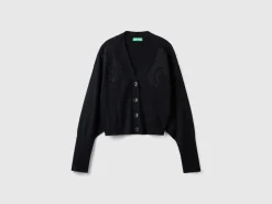 Flowy cardigan with lace