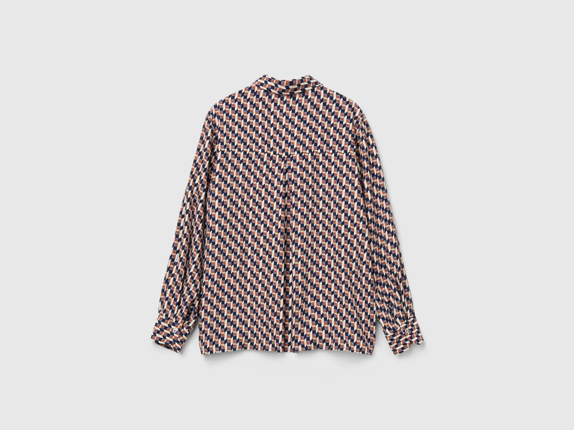 Flowy patterned shirt