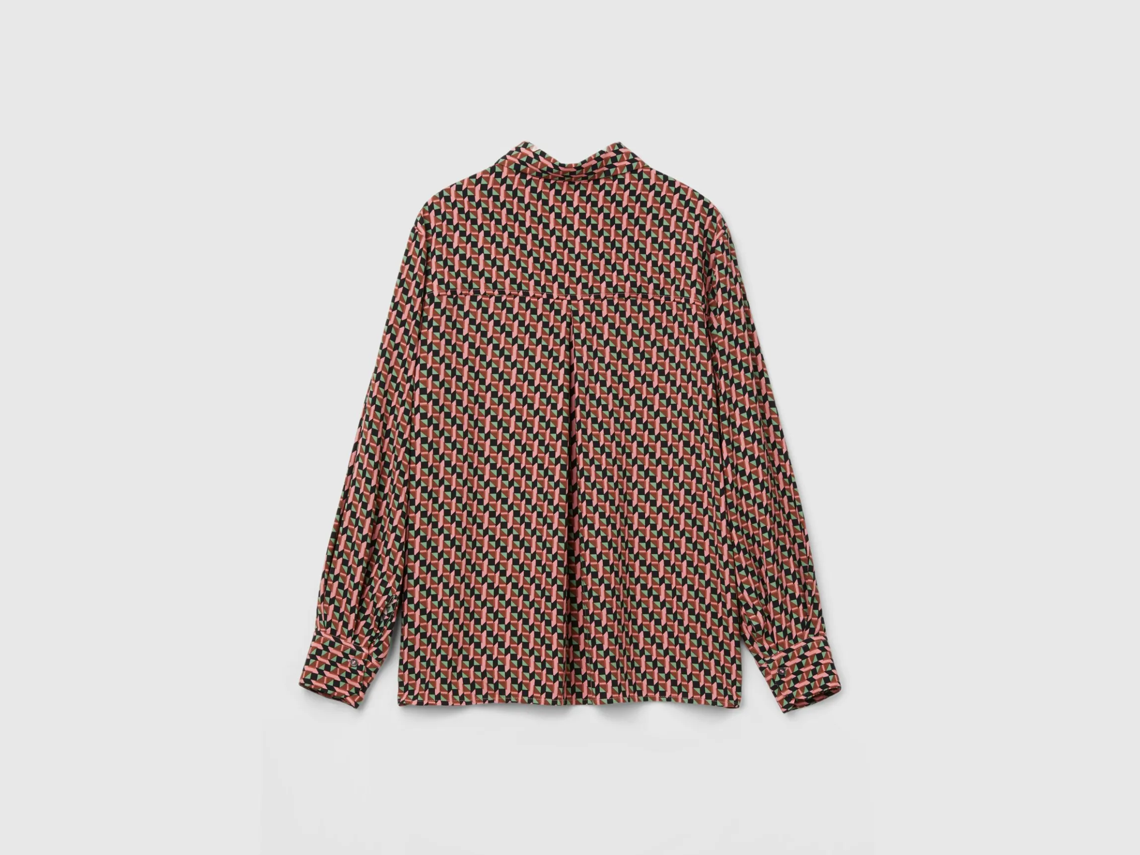 Flowy patterned shirt