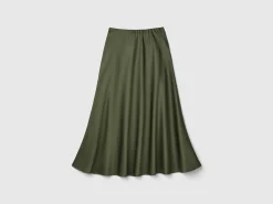 Flowy satin look skirt