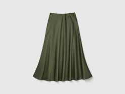 Flowy satin look skirt
