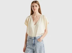 Flowy short sleeve blouse
