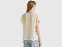 Flowy short sleeve blouse