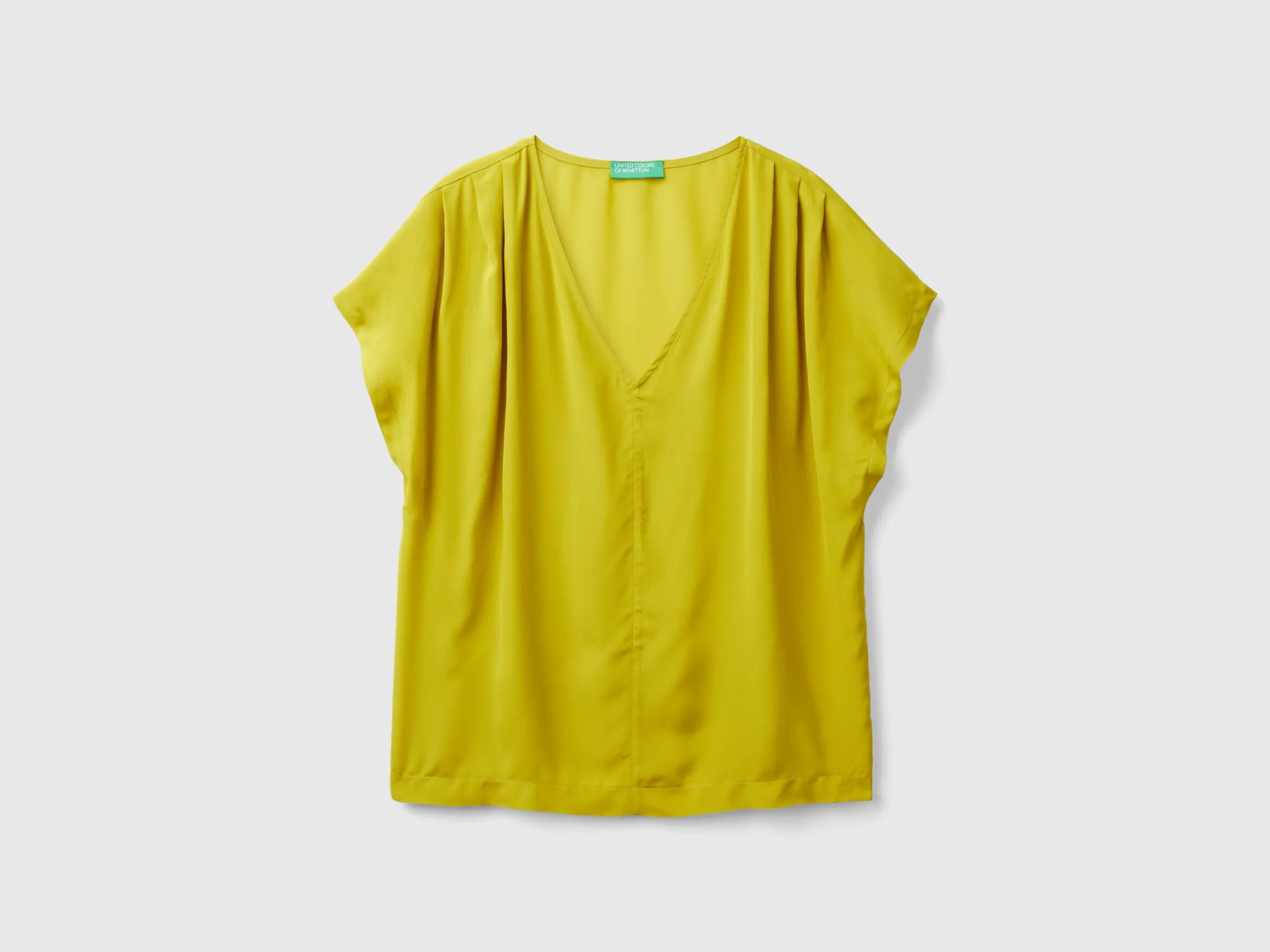 Flowy short sleeve blouse