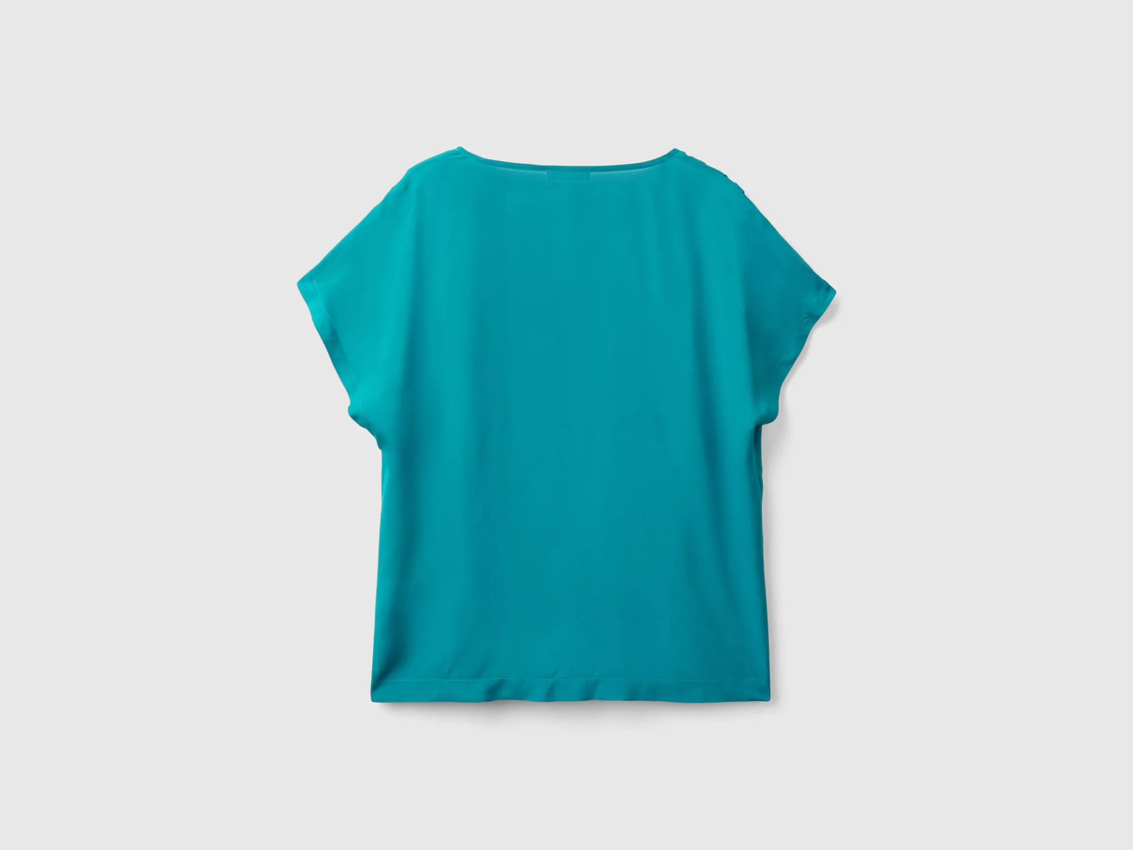 Flowy short sleeve blouse