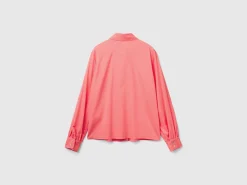 Flowy stretch shirt