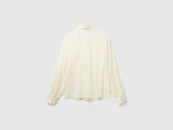 Flowy stretch shirt