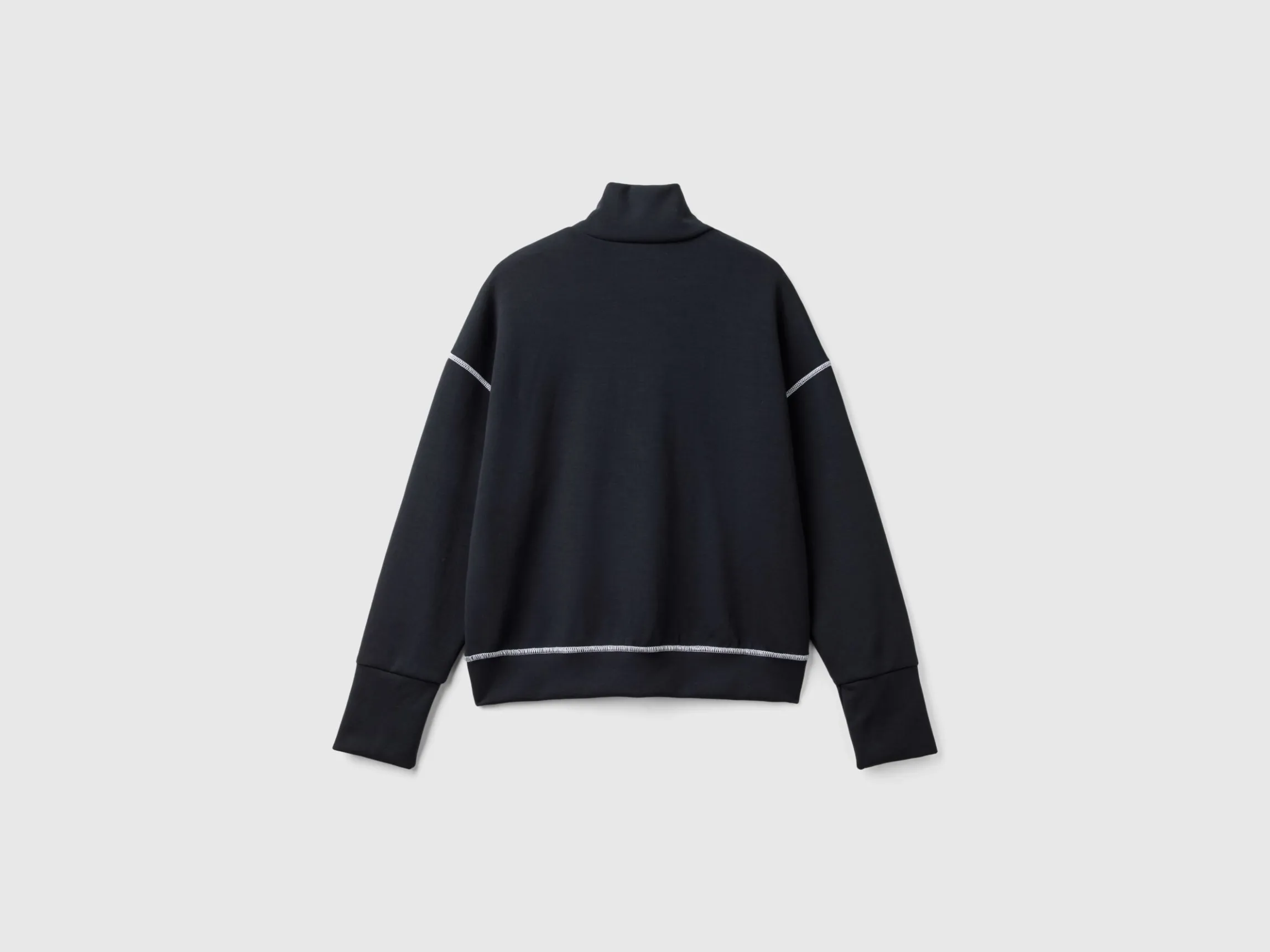 Flowy stretch sweatshirt