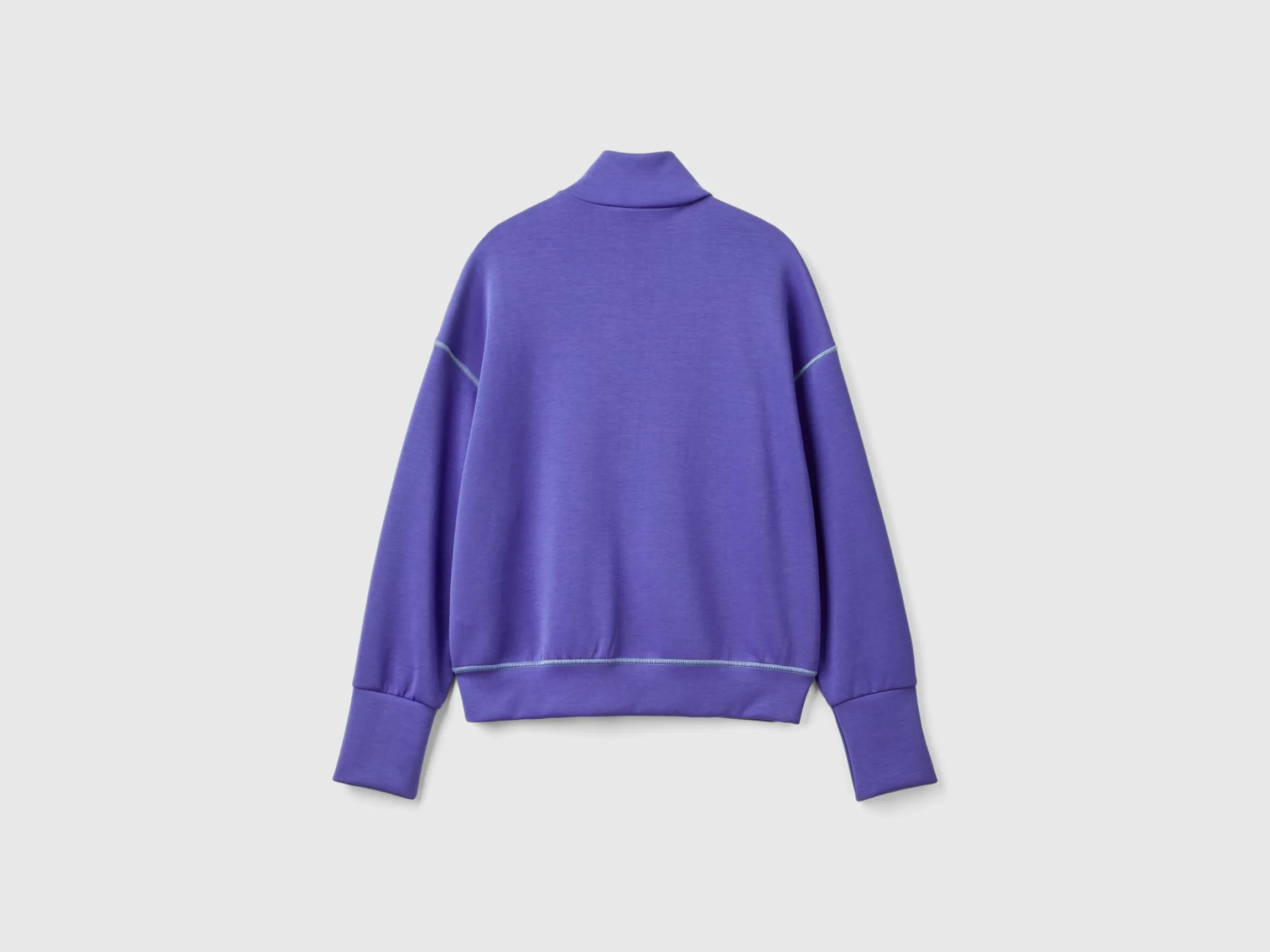 Flowy stretch sweatshirt