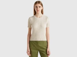 Flowy sweater with short sleeves