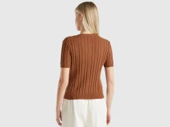 Flowy sweater with short sleeves