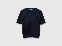 Flowy sweater with short sleeves