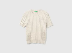 Flowy sweater with short sleeves
