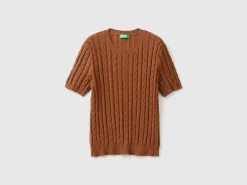 Flowy sweater with short sleeves