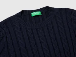 Flowy sweater with short sleeves
