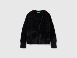 Fluffy yarn cardigan