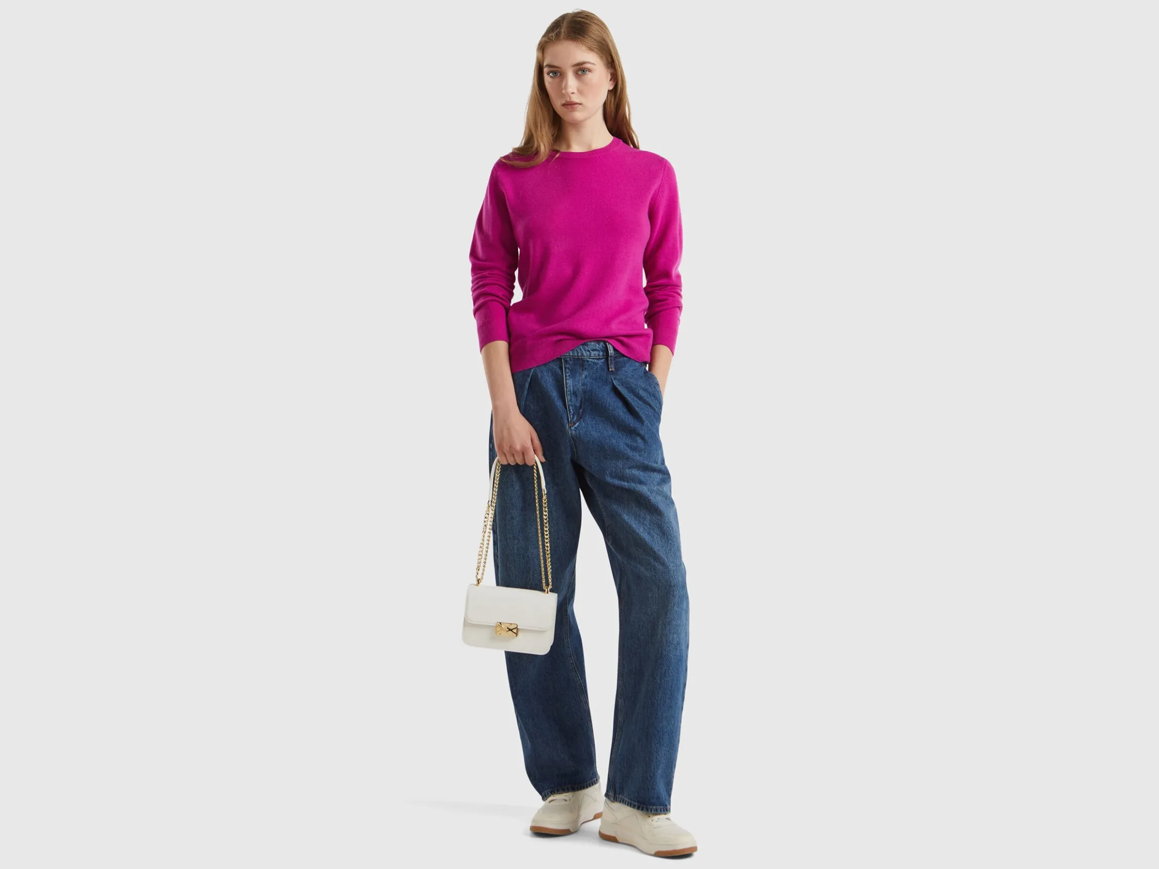 Fuchsia cyclamen crew neck sweater in pure Merino wool