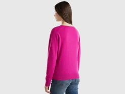 Fuchsia cyclamen V-neck sweater in pure Merino wool