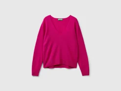 Fuchsia cyclamen V-neck sweater in pure Merino wool