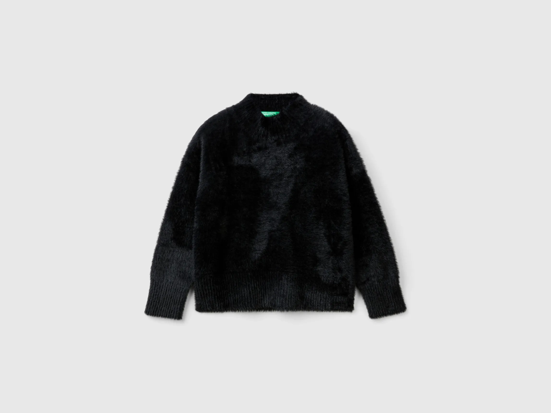 Furry yarn sweater