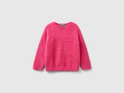 Furry yarn sweater