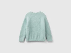 Furry yarn sweater