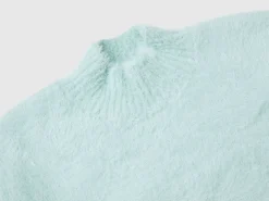 Furry yarn sweater