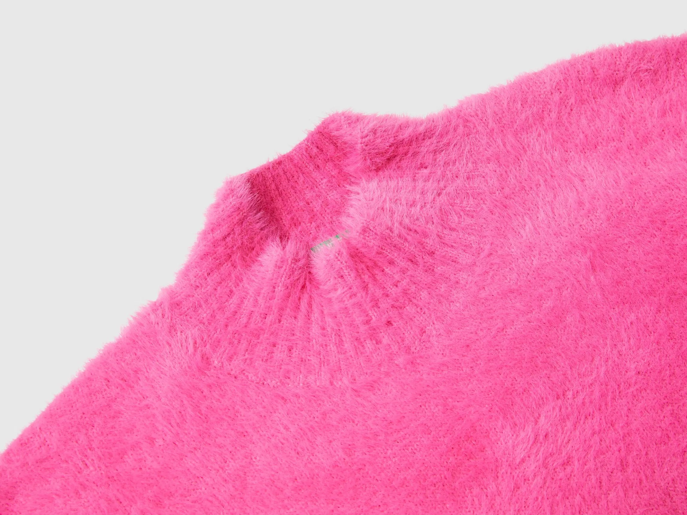 Furry yarn sweater