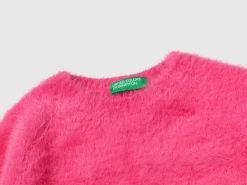 Furry yarn sweater